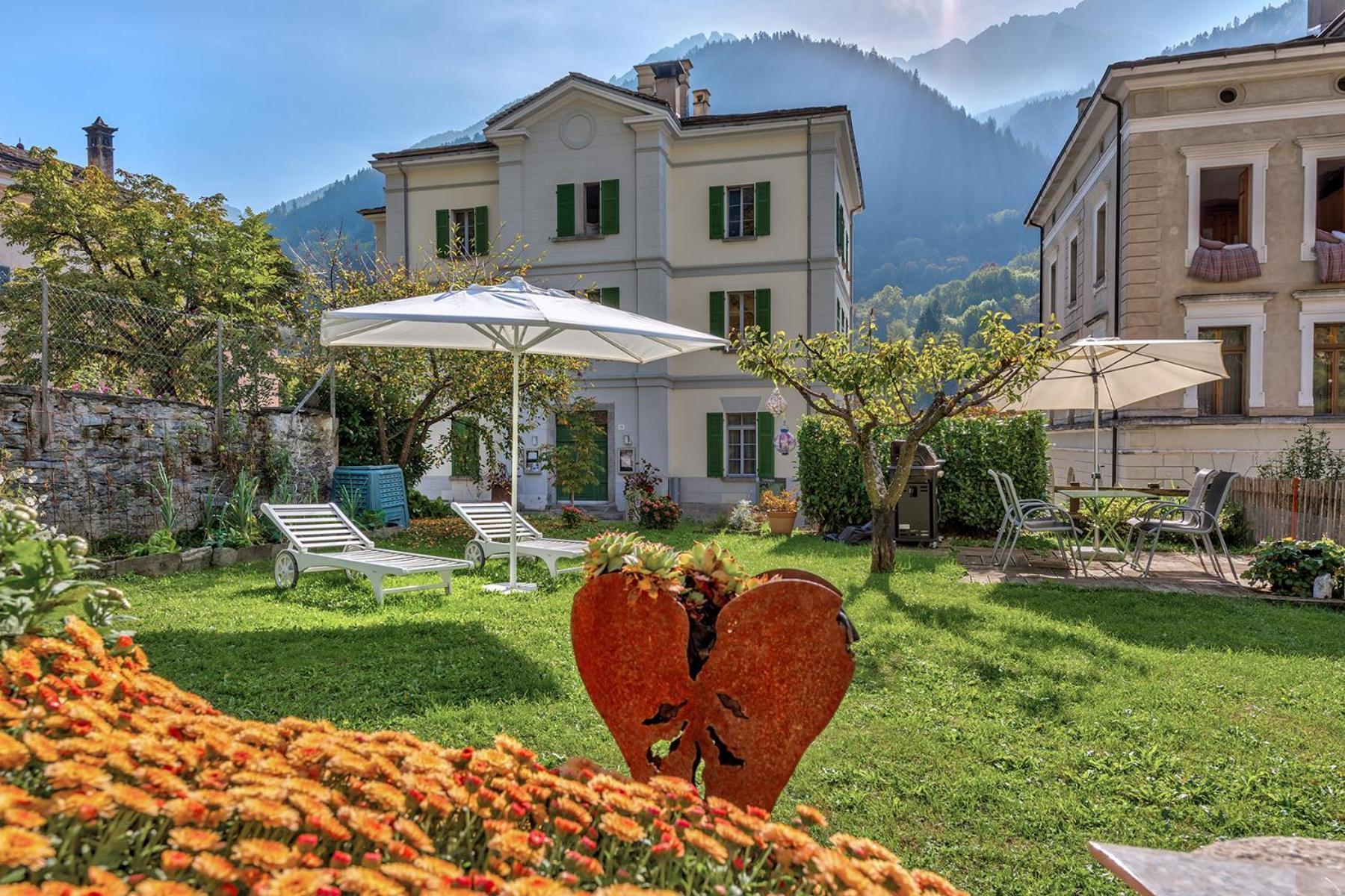 Casa Pool Tra St Moritz E Il Lago Di Como Castasegna Exterior photo